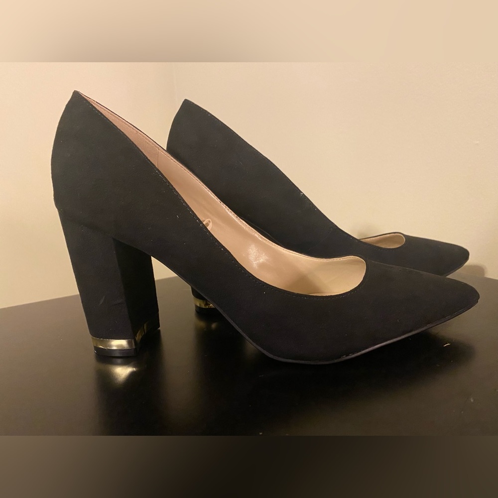 Marc Fisher Black Pointed Toe Heel with Gold Detail